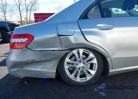 2010 Mercedes-Benz E 550 4Matic from USA, damaged, VIN WDDHF9AB2AA141689